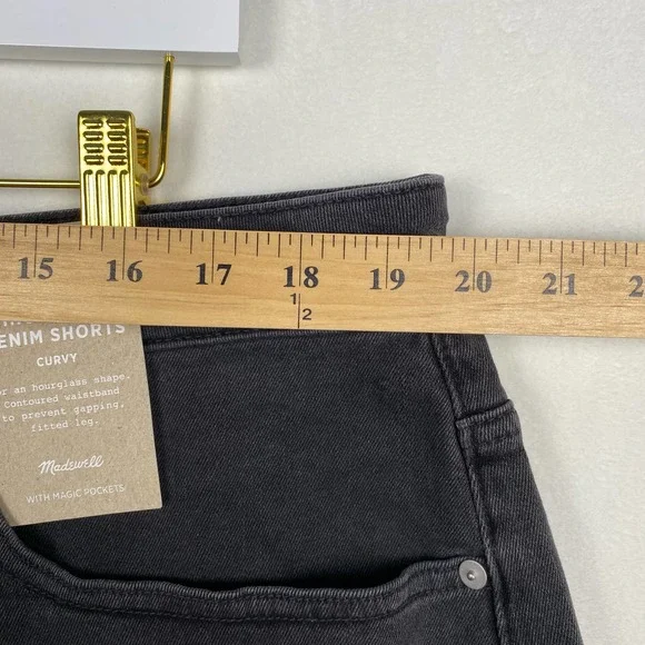 NWT Madewell Women's Size 18W Black High Rise‎ Denim Shorts Cuffed Hem Casual - Picture 3 of 12